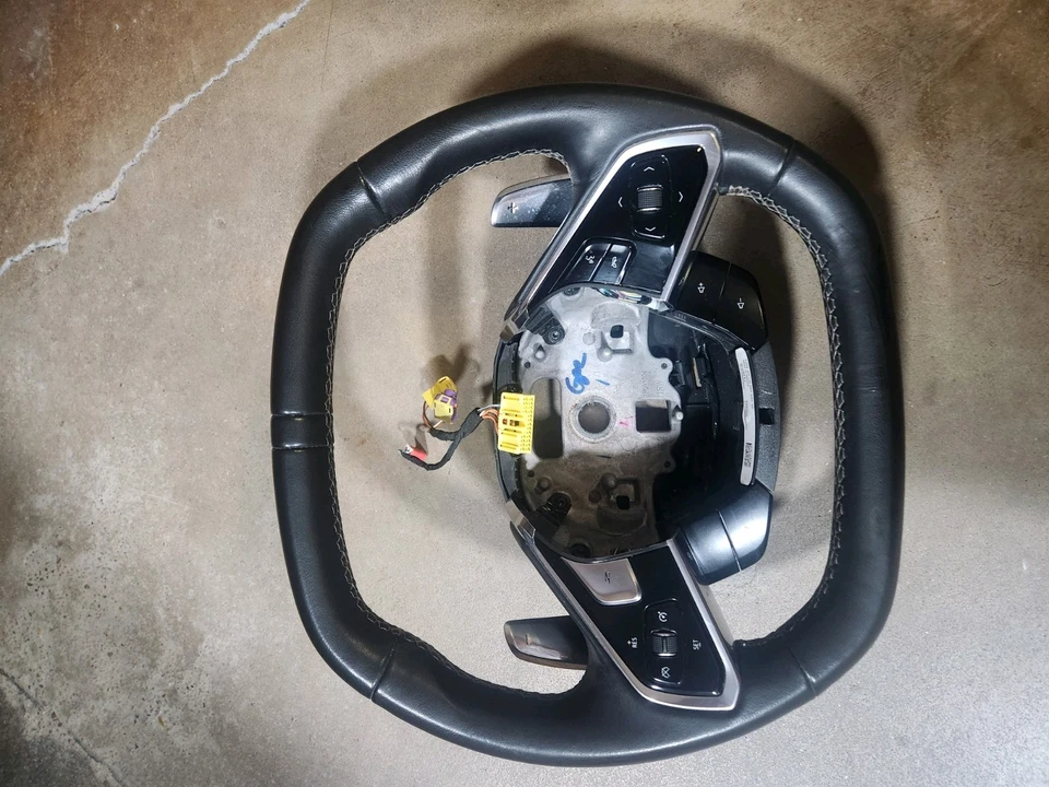 Steering Wheel-Stingray 84744380 fits 2020 Chevrolet Corvette - Image 4 of 4