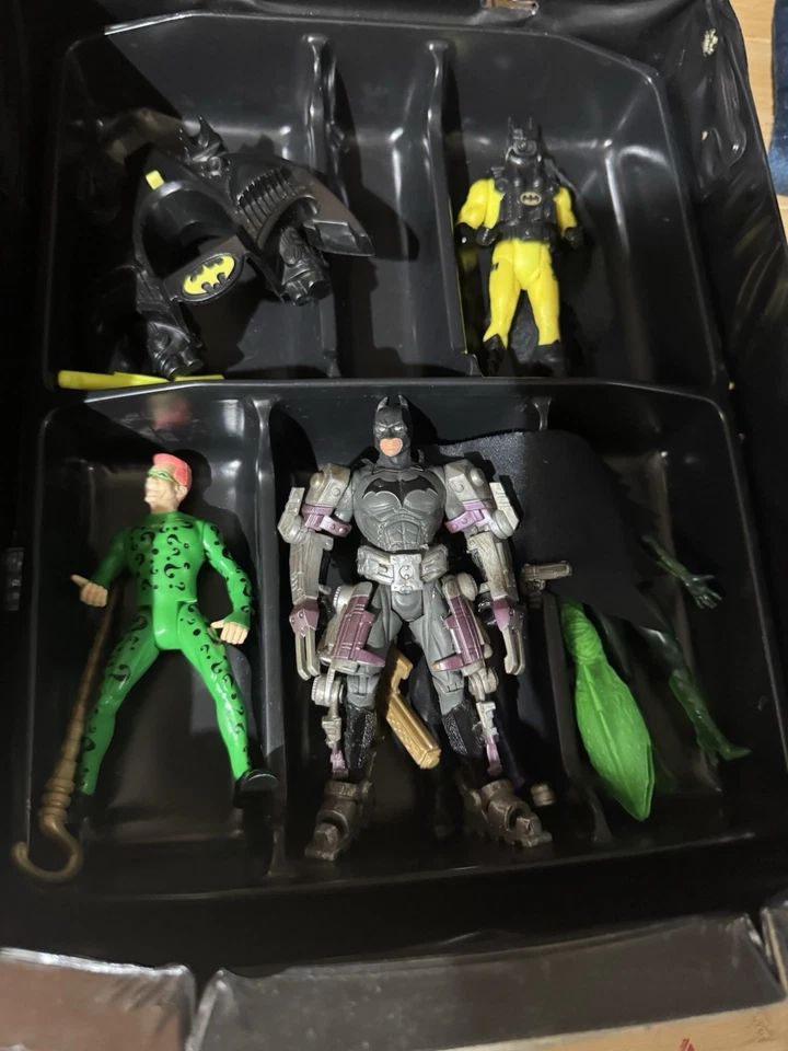 Lote De Colección Años 90 Kenner Batman Returns BTAS Figuras de Acción Accesorios Vehículos Foto 4 de 4