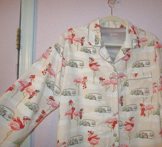 Nick & Nora Trailer Park Flamingo Pajamas Size L Flannel Top & Pants Holiday - Image 2 of 4
