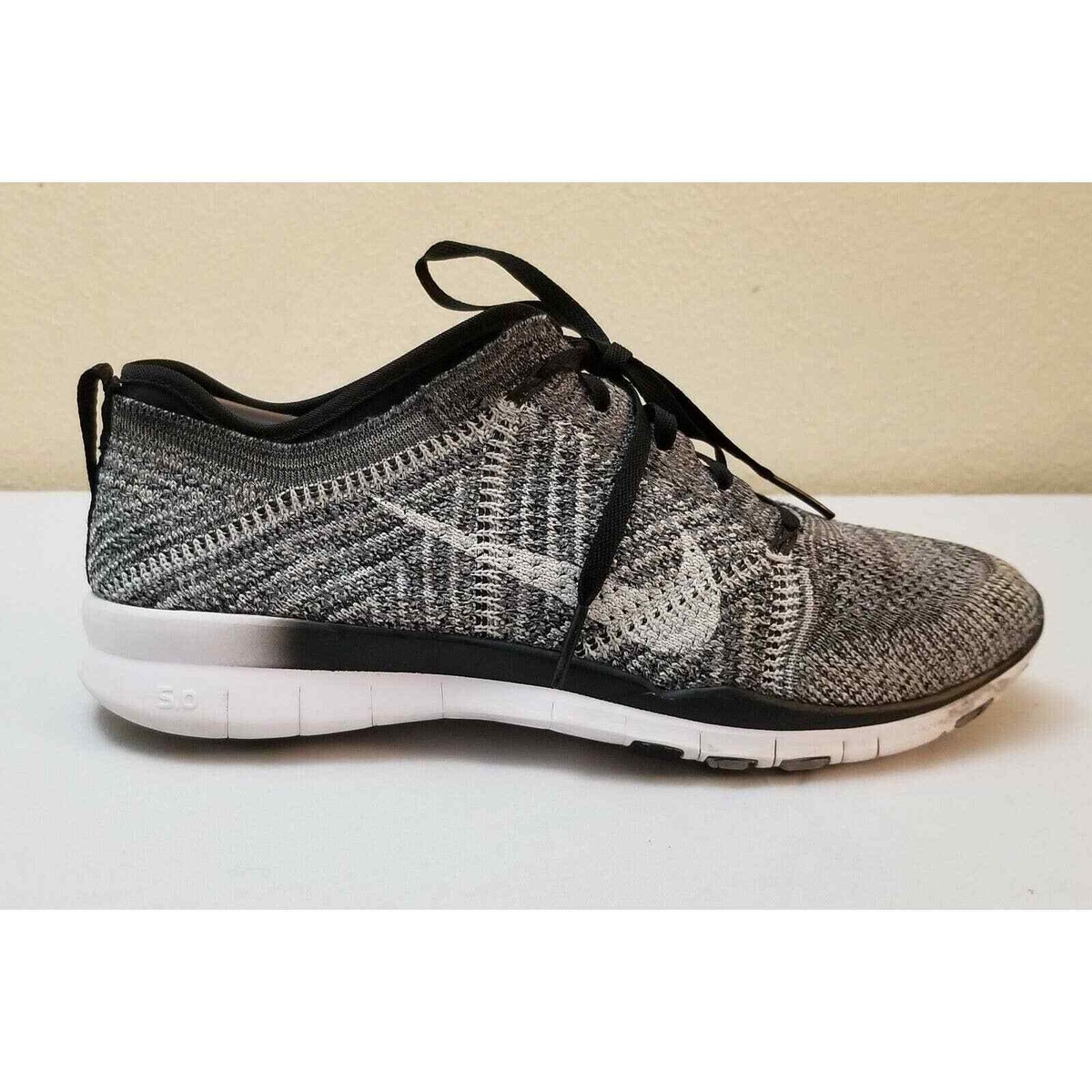 nike women's dress shoes