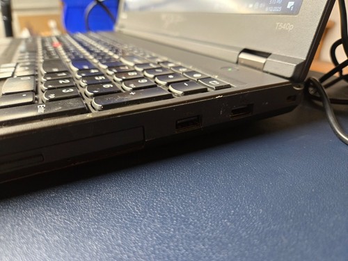 Lenovo T540p Laptop 15.6" i7-4702mq - 16GB RAM - 240GB SSD - 1920x1080 - New Bat - Picture 3 of 5