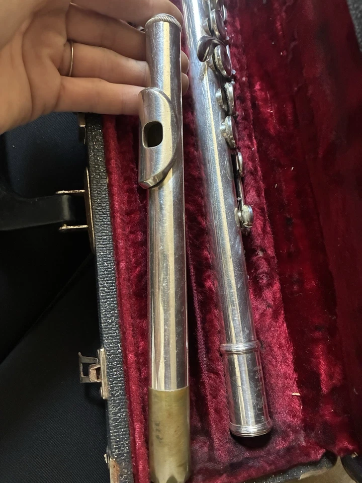 Bundy Selmer USA Student Model Silver Plated Flute with Case - Image 4 of 4