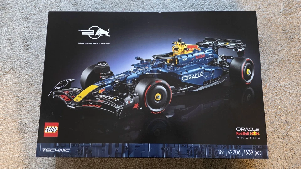 LEGO Technic 42206 Oracle Red Bull Racing RB20 F1 Car, photo 1 of 5