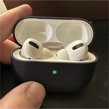 Apple AirPods Pro Wireless Earbuds Bluetooth Noise Cancellation White