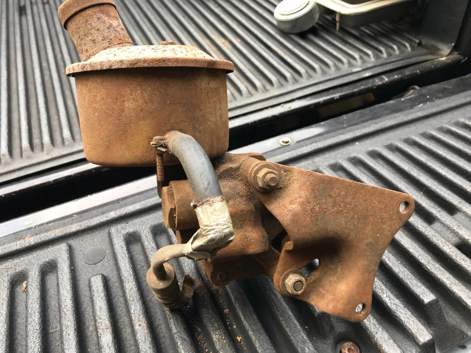 福特伊顿动力转向泵和支架适用于野马、猎鹰、Fairlane — 第 3/4 张图片