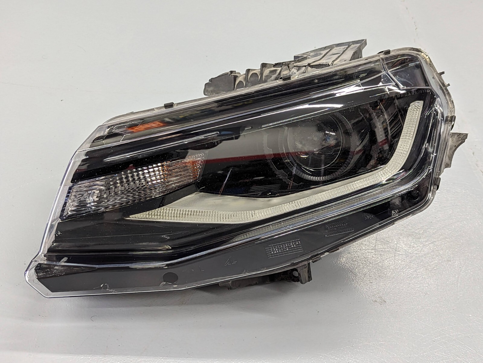 2016 -19 Chevrolet Camaro LH Front Left Driver Headlight HID OEM  