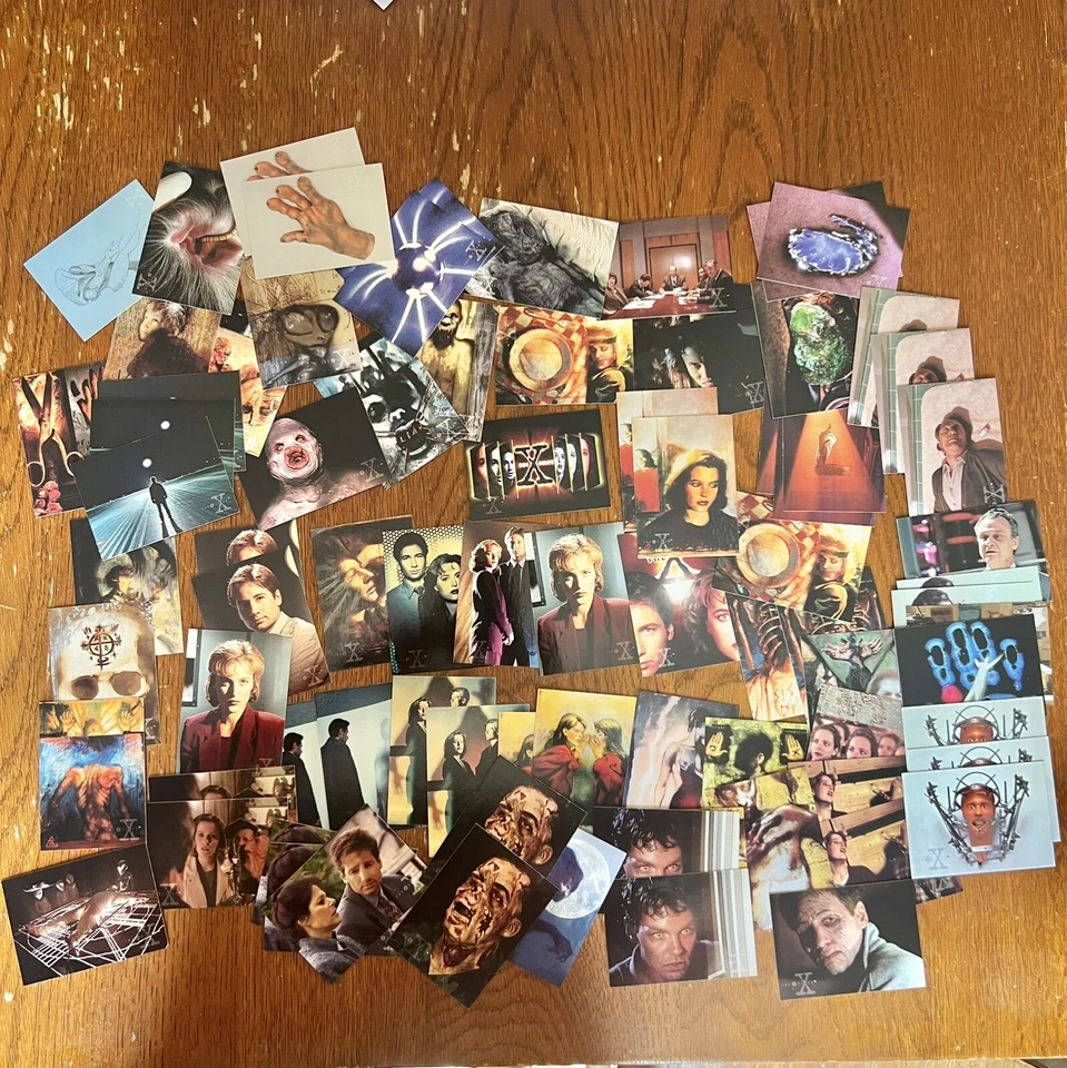 X-Files Topps collector cards premiere edition. Nearly 200 Cards - Image 3 of 4