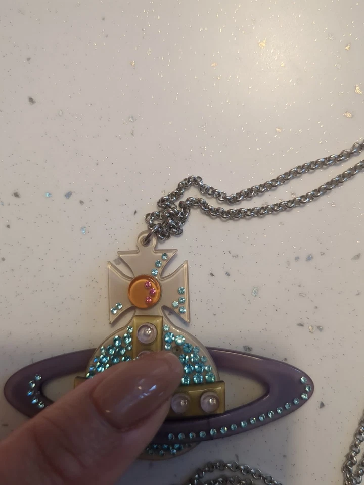 Vivian Westwood Necklace New Crack — 第 4/4 张图片