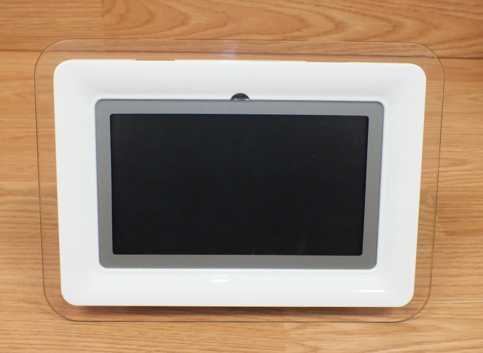 Genuine Coby (DP-772) White 7" (Inch) Screen Digital Photo Frame w/ MP3 Player - Image 2 of 4