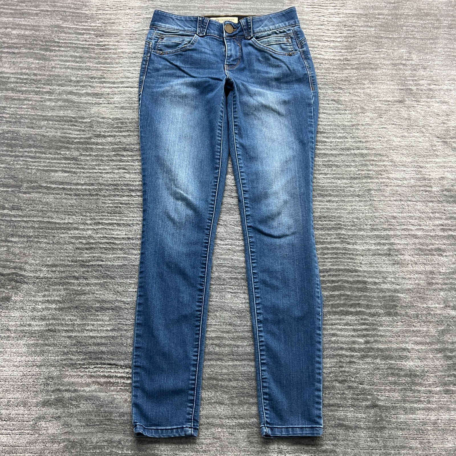 Democracy Jeans Size 2 Womens Skinny Stretch Low Rise Medium Wash Blue Denim