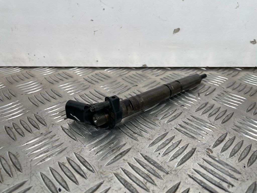Picture 1 of 9