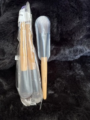 Foundation Brush by Benefit Cosmetics Full Size - New 3PK