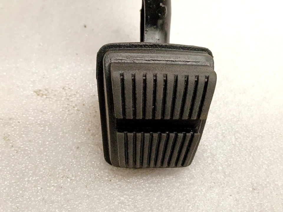 Conjunto de pedal de freno de emergencia de estacionamiento 80-91 REACONDICIONADO F150 F250 F350 Bronco Foto 3 de 4