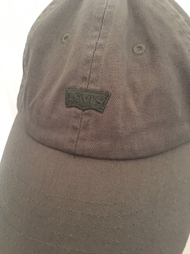 LEVIS MENs Army Green Olive Khaki 