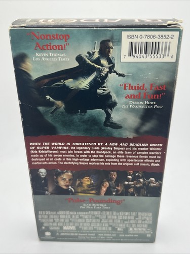 Blade 2 II VHS VCR Video Tape Used Wesley Snipes - Picture 6 of 9