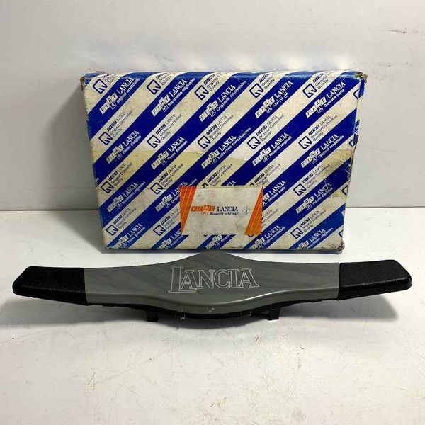 Originale Lancia Beta Innenraum Schutz 82306258 Oe/Oem Ersatzteil-image