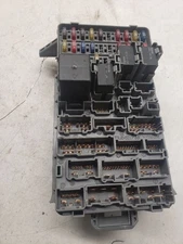 CIVIC     2002 Fuse Box Cabin 1453672