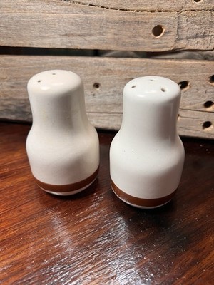 VINTAGE Salt Pepper Shakers Ceramic Country Style Stoneware Japan 1960's