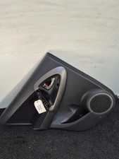 Porte arrière et accessoires Toyota RAV 4