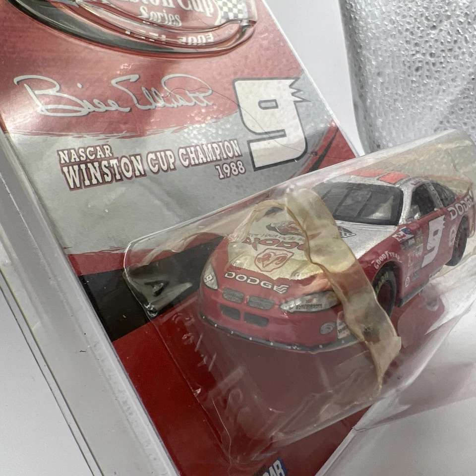Bill Elliott #9 2003 Dodge The Victory Lap 1/64 Nascar acción diecast NUEVO Foto 3 de 4