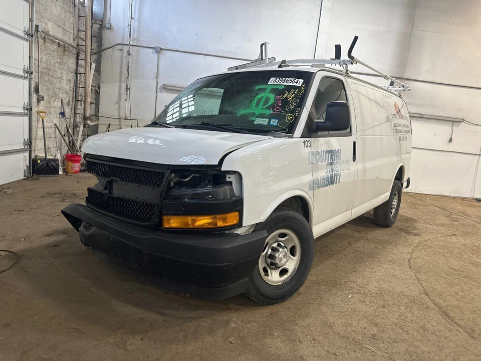 Compresor de aire acondicionado usado para: camioneta Chevrolet Express 2500 2018 4,8 grado B Foto 3 de 4