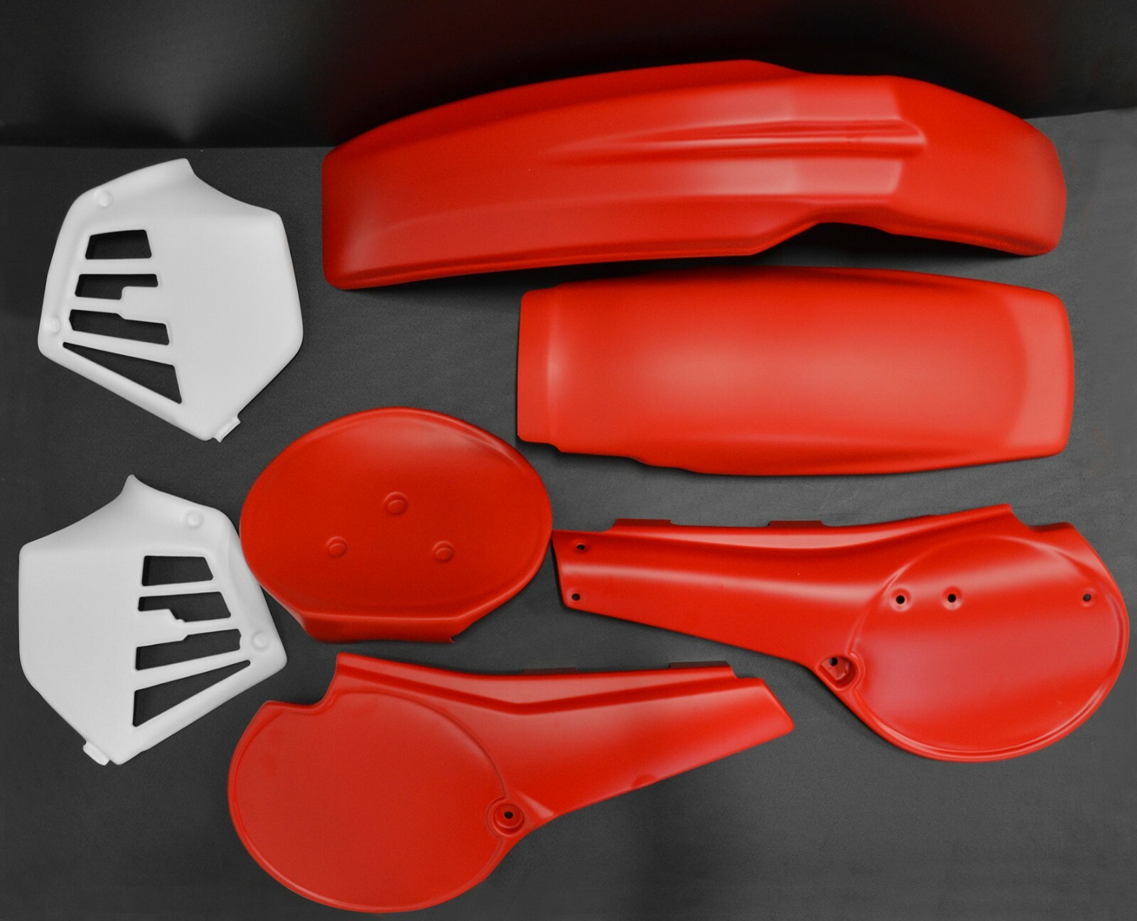 Kit plastique Honda CR 250 1981 rouge et blanc pour restauration