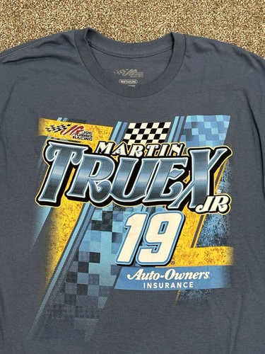 Martin Truex Jr NASCAR Tee Size Medium - Picture 3 of 9