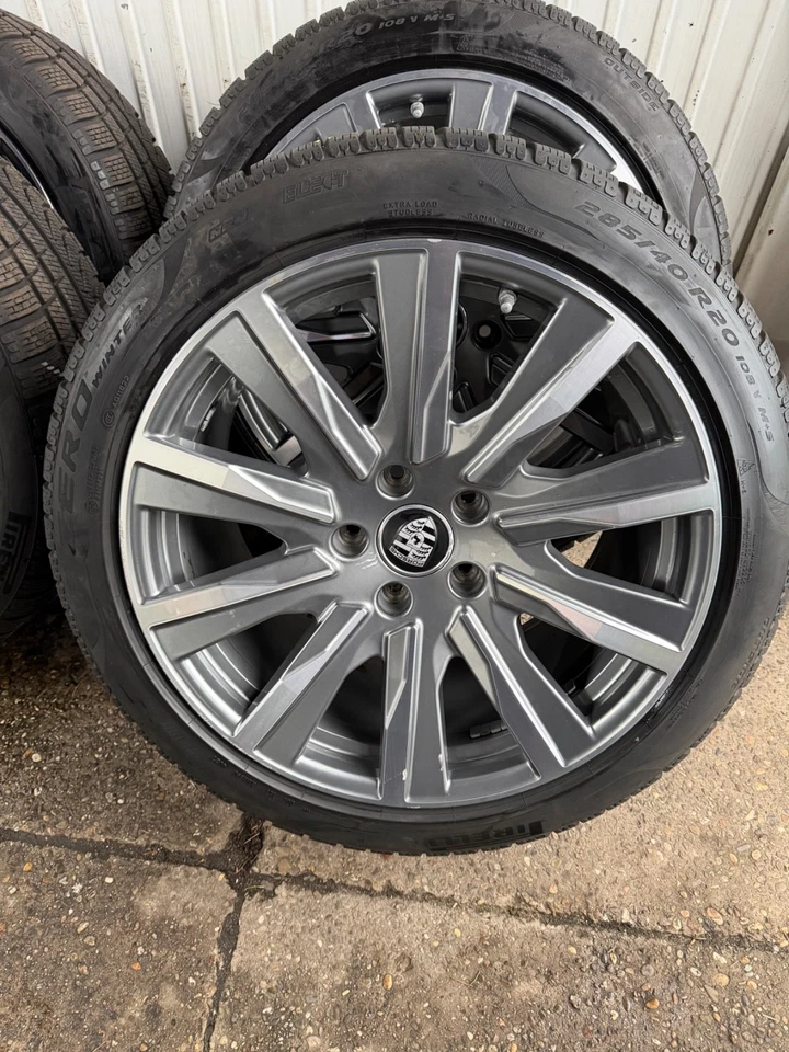 Original Porsche Taycan 20" Winterräder Sport Cross Turismo J1 DOT24 7mm Tequip - Bild 2 von 4