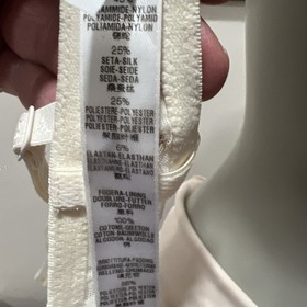 La Perla Ivory Lace Push Up Bra Padded Underwire Strappy Adjustable Straps. 34C.