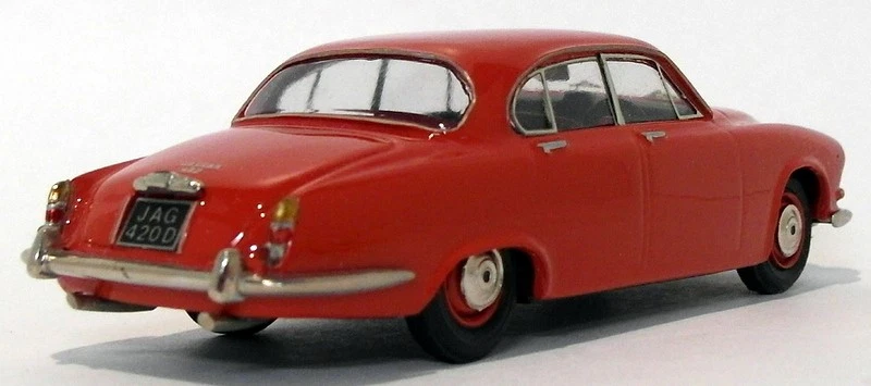 Conquest Models escala 1/43 101 - 1967 Jaguar 420 - rojo Foto 3 de 4