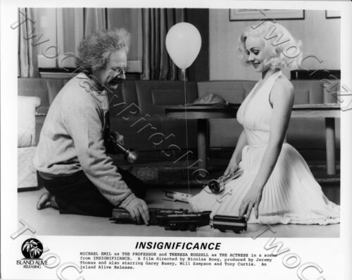  Michael Emil Theresa Russell-Insignificance B&W Photo #1052  - Imagen 1 de 1