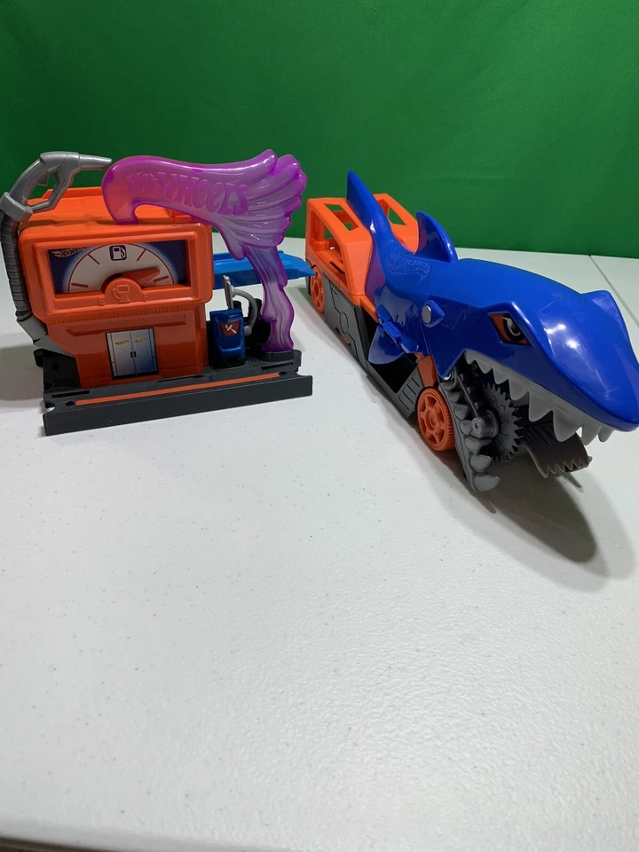 Hot Wheels Shark Chomp Transporter Vehicle  Store Storage And Speedy Fuel Mattel - Image 2 of 4