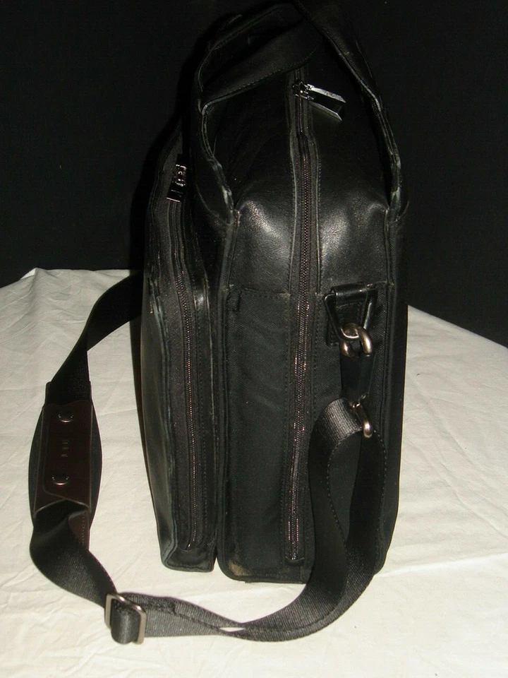 TUMI Cuero Negro/Nailon Balístico Deluxe Laptop/Maletín con Correa #2962D Usado en Excelente Condición Foto 4 de 4