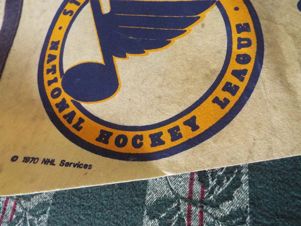 NHL St-Louis Blues Vintage 1970 Team Logo Hockey Pennant - Image 4 of 4