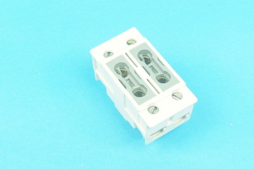 Vynckier 011/2102-002 fuse holder 2 poles, 220/380 VAC 10 mm² (excluding fuses)