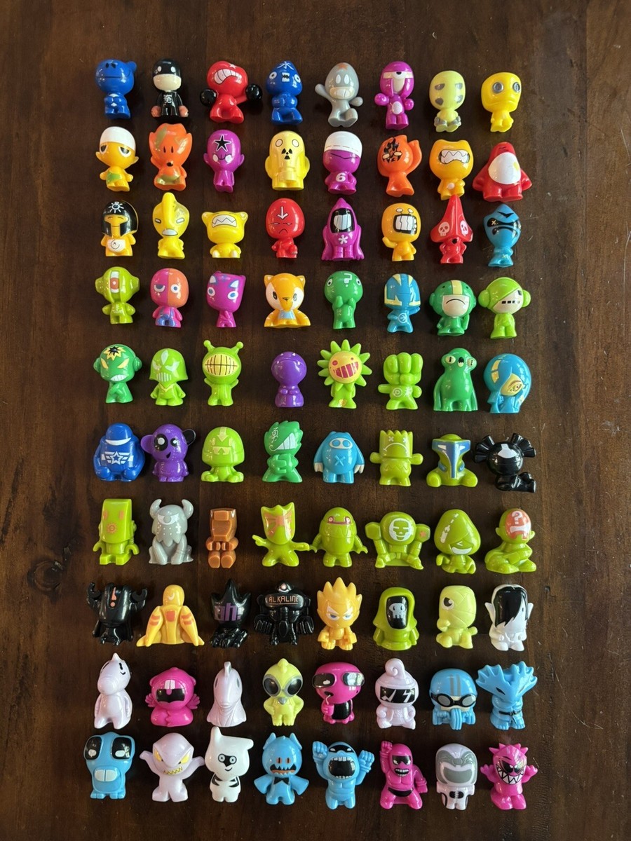 GoGoMickys COMPLETE Base Set Series 1 Gogos Crazy Bones w/ Mosh Hiraku