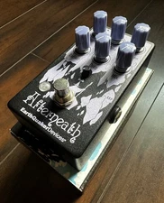 Earthquaker Devices Afterneath v3 Reverberation Machine - Black & Pastel