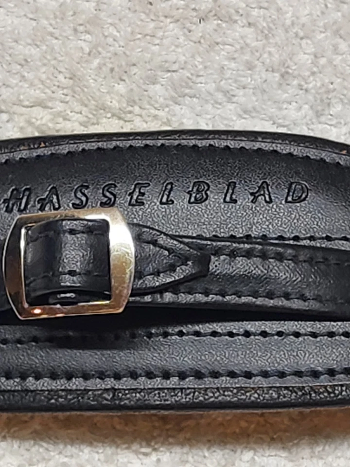 Hasselblad Genuine Leather Hand Strap – V-System / 500 Series Camera Wrist Strap - Image 2 of 4