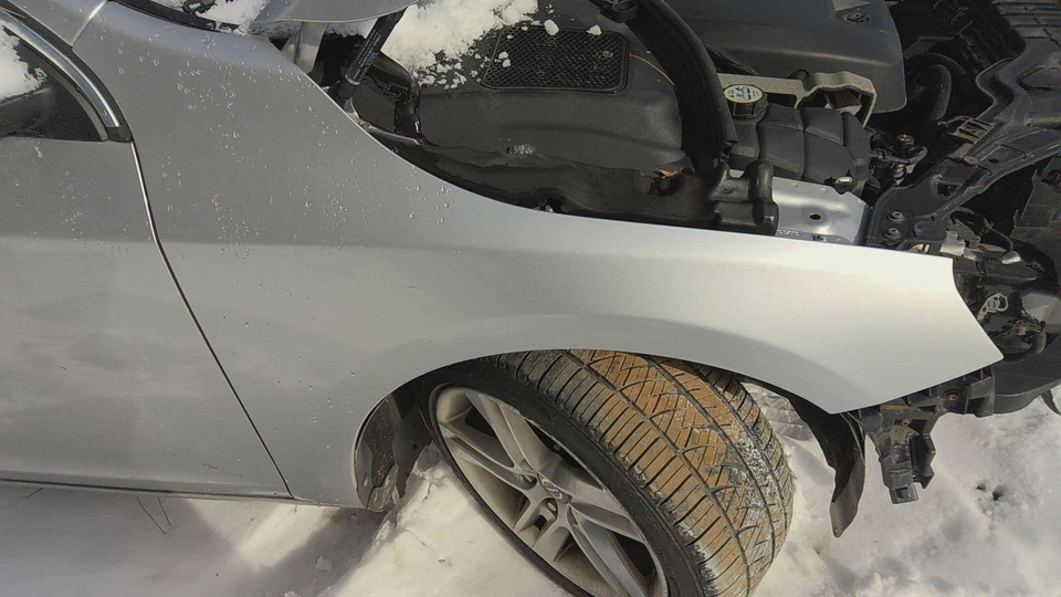 15 VOLVO V60 Fender Paint Chips/Dings Passenger Rightbright Silver Metallic Foto 2 de 4