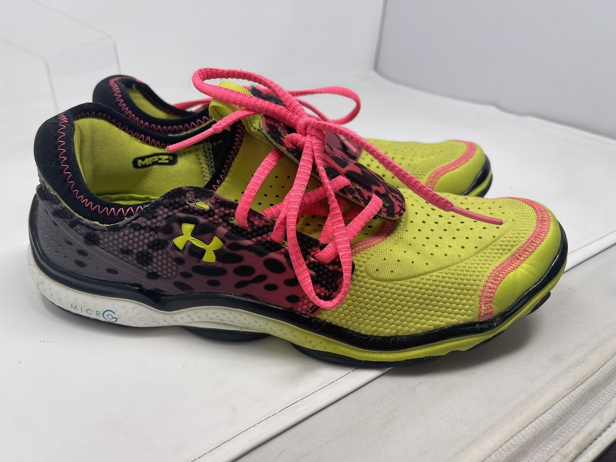 UNDER ARMOUR ネオンイエロー ピステ &パンツ Under Armour MPZ Micro G Yellow Leopard Print Running Shoes