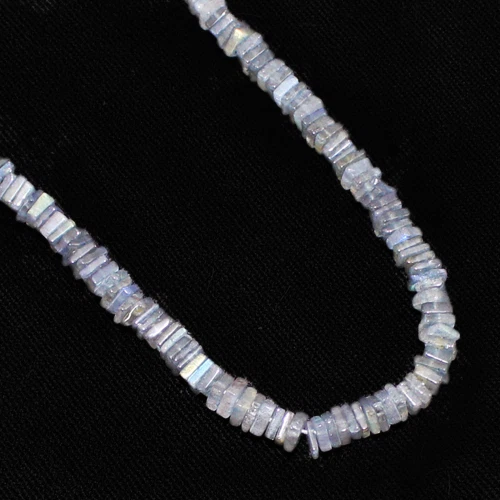 MOST ELEGANT 116.50 CTS NATURAL LABRADORITE, APATITE & MOONSTONE BEADS NECKLACE - Image 2 of 3