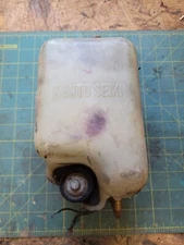 Datsun 240z / 260z / 280z Kanto Seiki OEM Washer Fluid Bottle And Working Pump