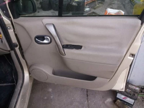 8200297028 Mangueta Delantera Izquierda para RENAULT SCENIC II (JM) 2005 2270742 - Imagen 9 de 10