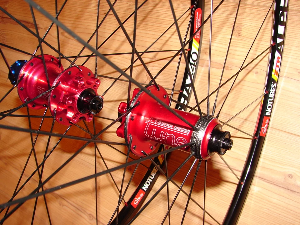 TUNE Laufradsatz Prince Princess Skyline Carbon CX-Ray Notubes Alpha ZTR 340 LRS - Bild 4 von 4