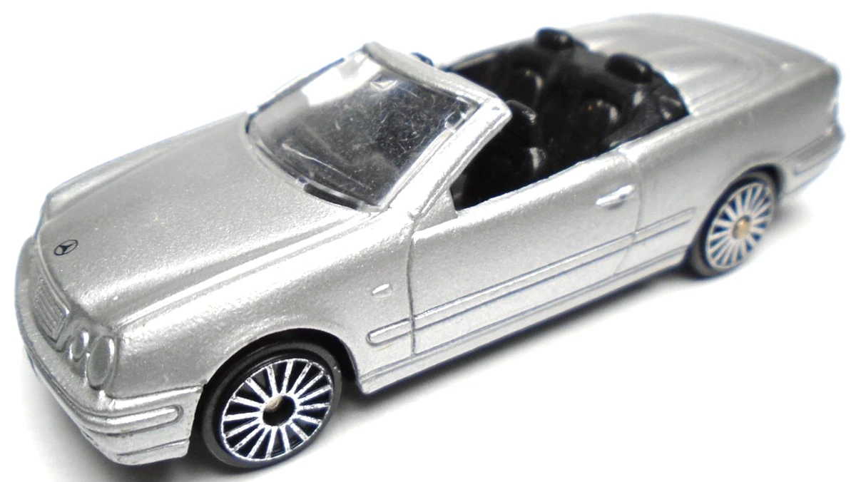 Maisto Mercedes-Benz 1:64 Scale Diecast Cars, Trucks & Vans for