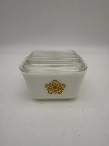Vintage Pyrex Butterfly Gold 501-B Lid 501-C Refrigerator Dish 12 oz/350 ml USA