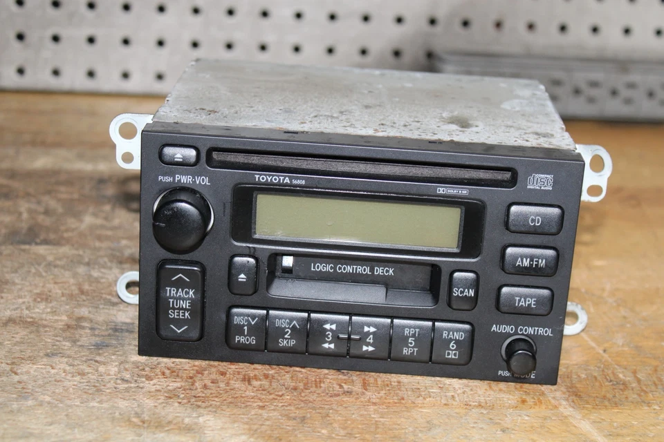 Reproductor de CD estéreo radio Toyota 4Runner 1998 fabricante de equipos originales 8612035170 Foto 4 de 4