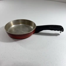 Vintage Club Aluminum Poppy Red Frying Pan 6-1/2" Egg Size