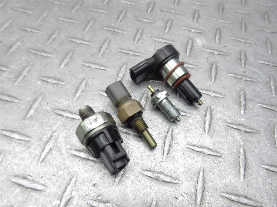 Lote de 14-17 Honda CTX700 CTX700N 2014 sensor aceite neutro temperatura neutra ralentí Foto 2 de 4