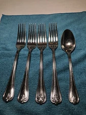 Set Of 4 Lenox Butler's Gourmet 18/8 Stainless Glossy Dinner Forks & 1 Spoon